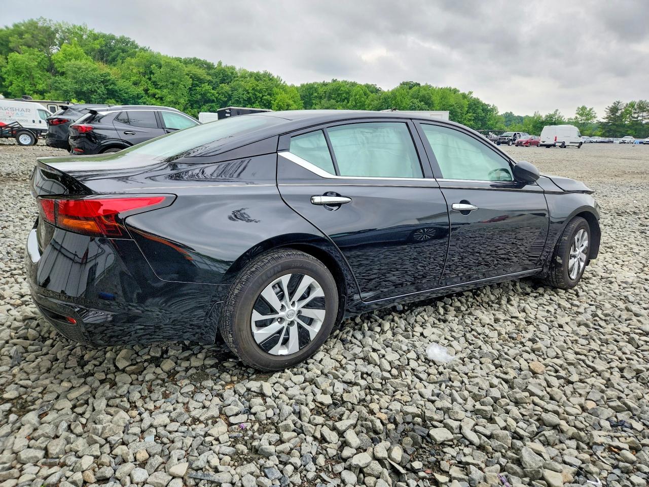 Nissan Altima S