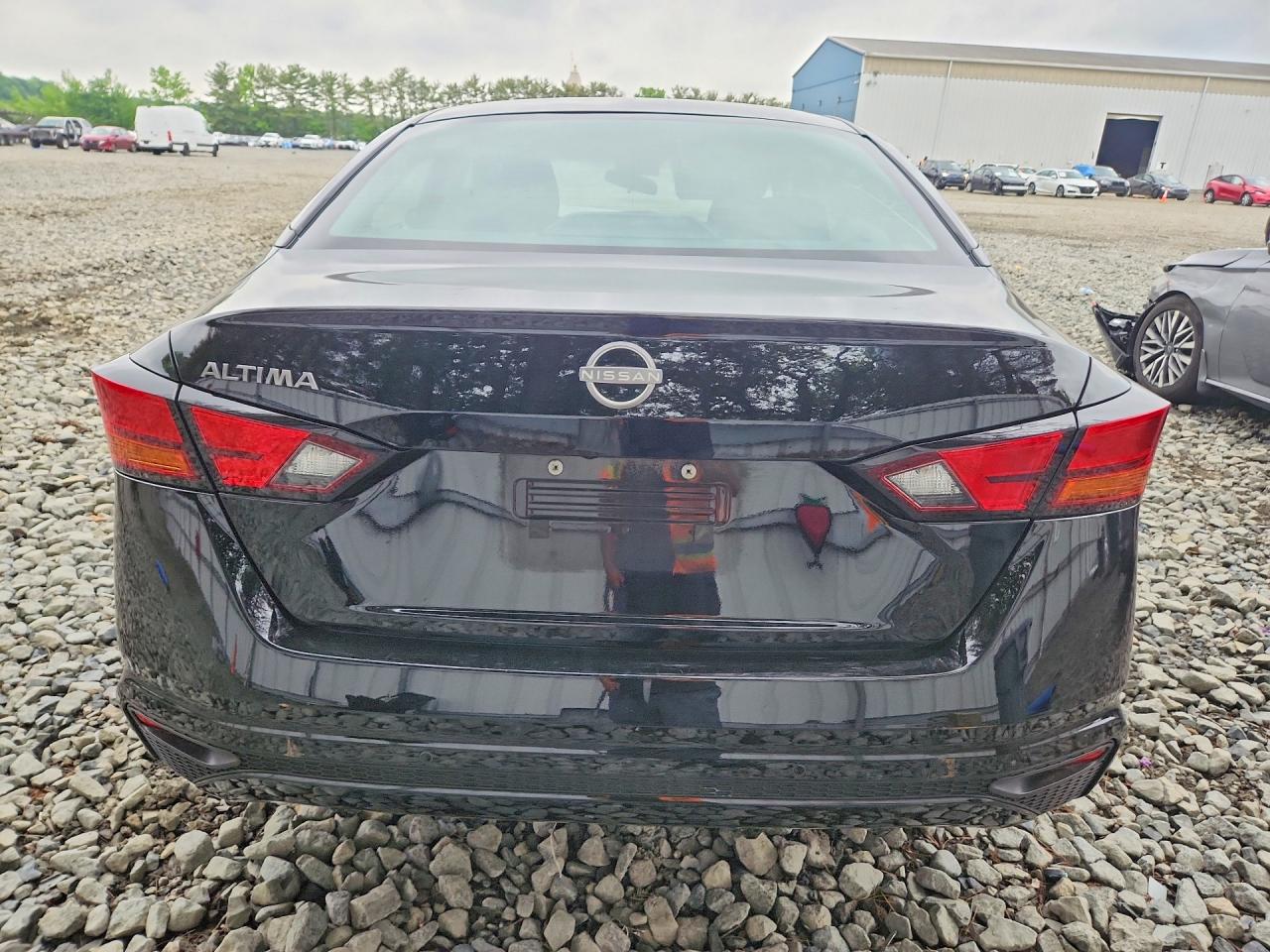 Nissan Altima S