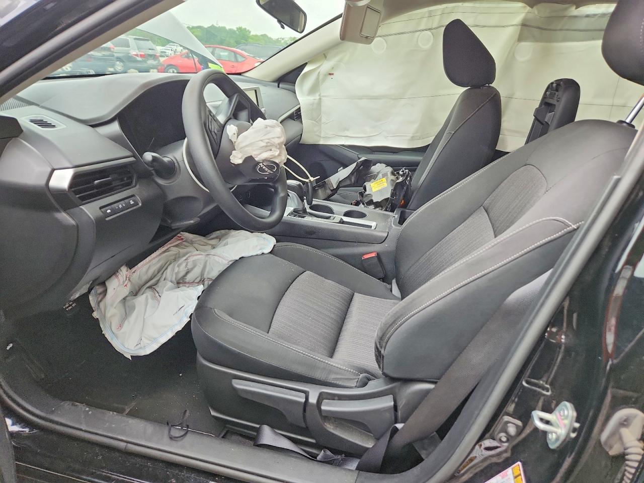 Nissan Altima S