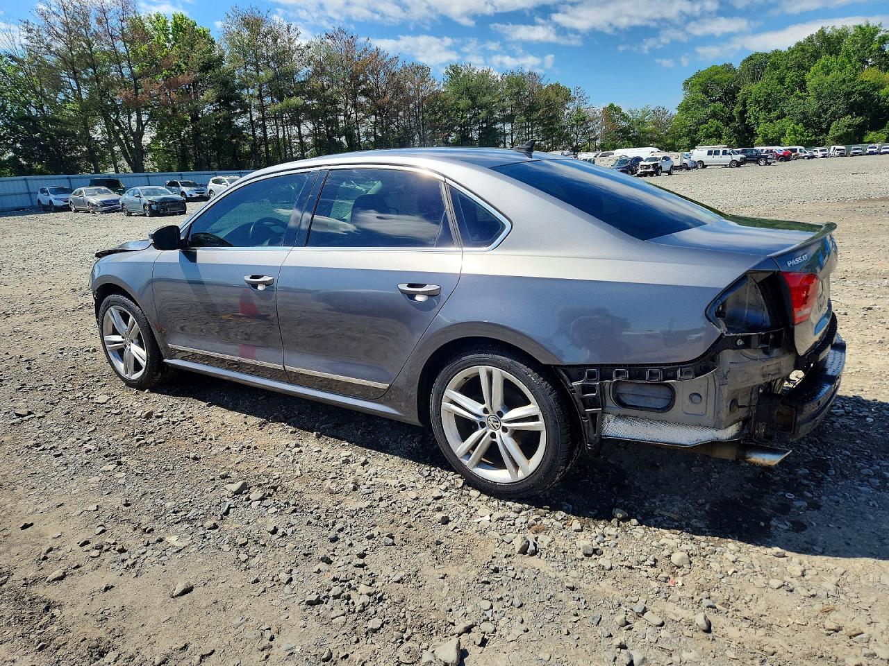 Volkswagen Passat Sel