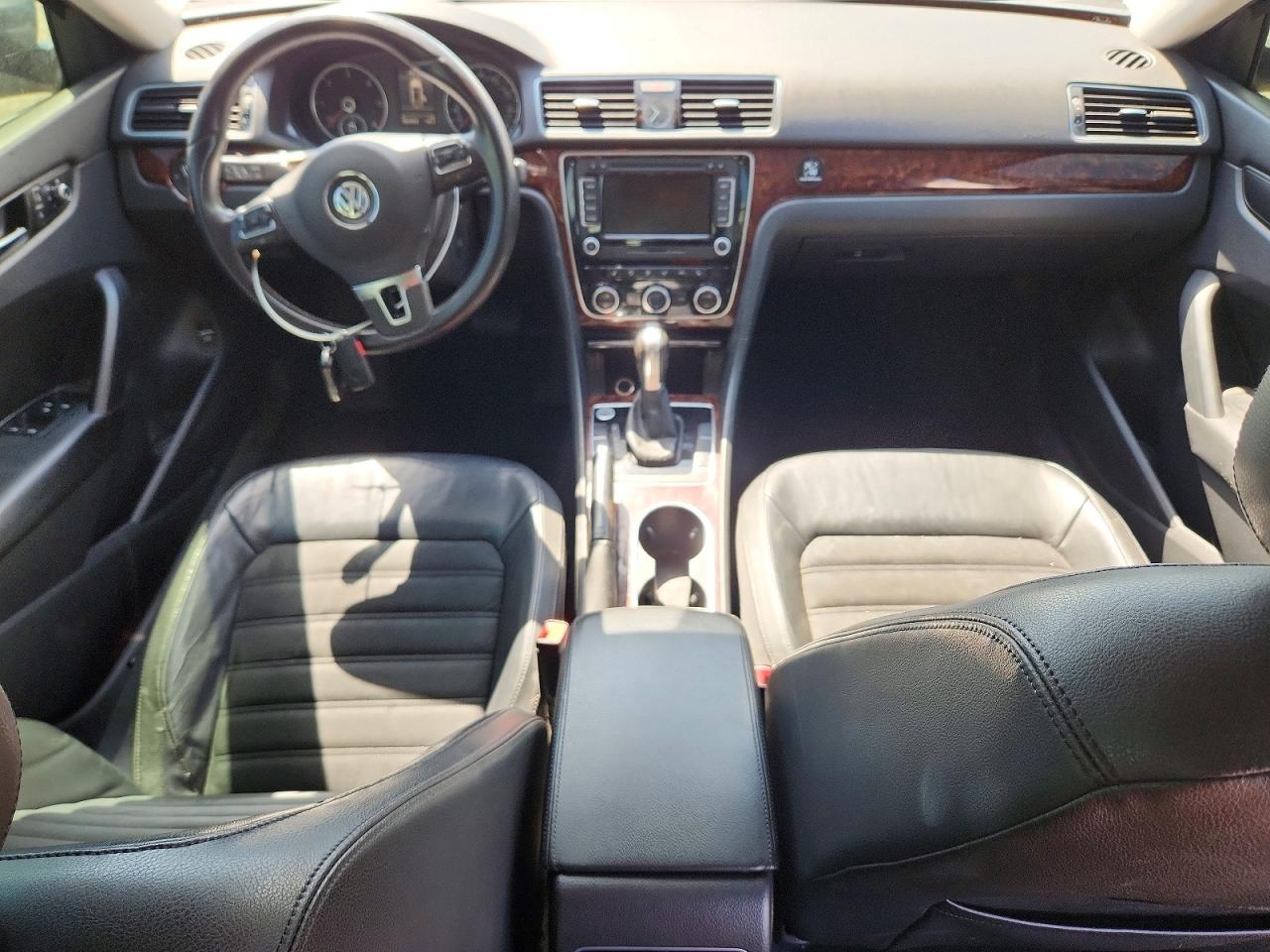 Volkswagen Passat Sel