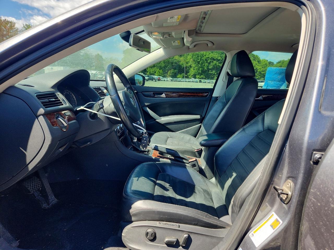 Volkswagen Passat Sel