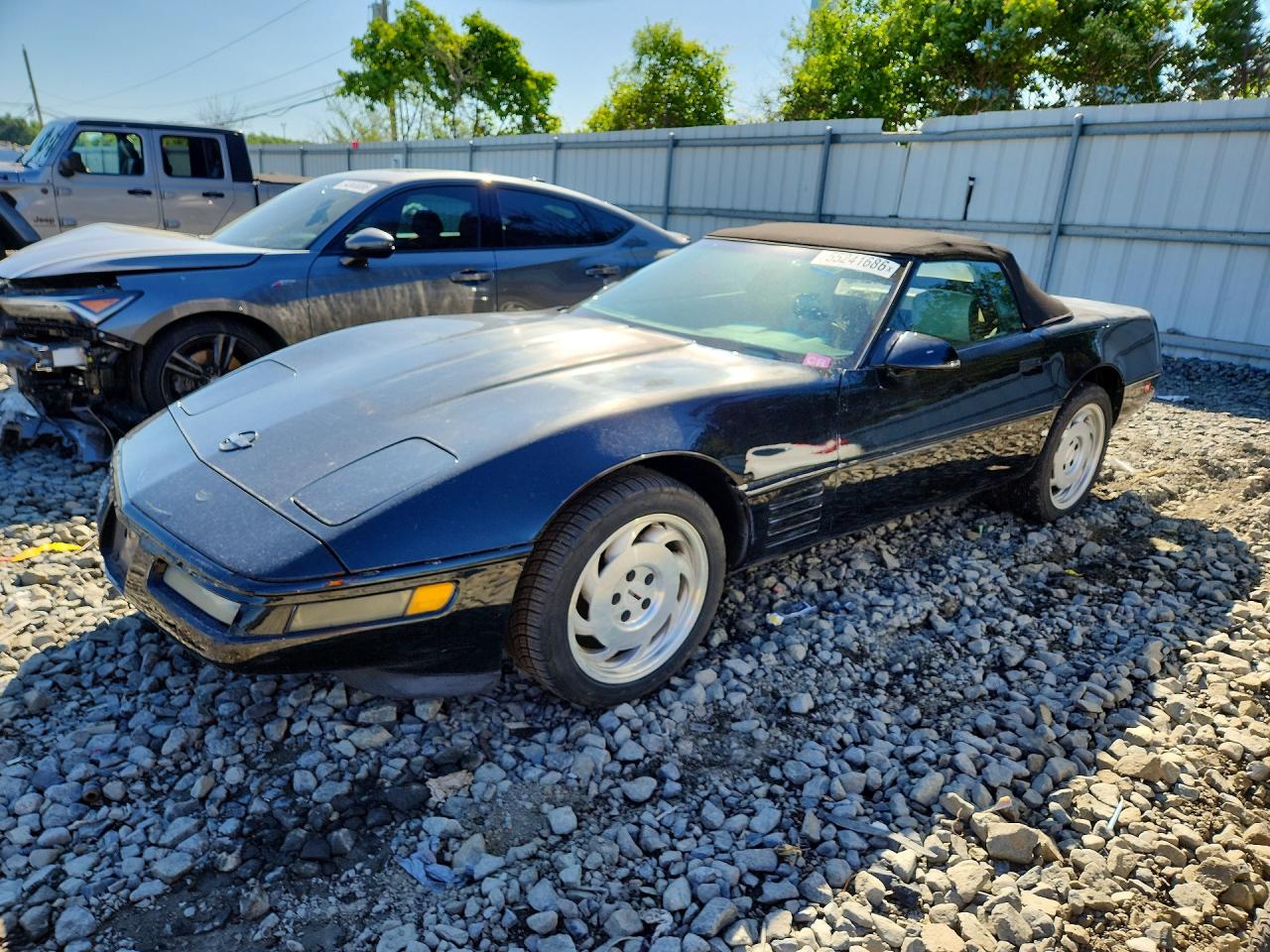 Salvage Chevrolet Corvette Image
