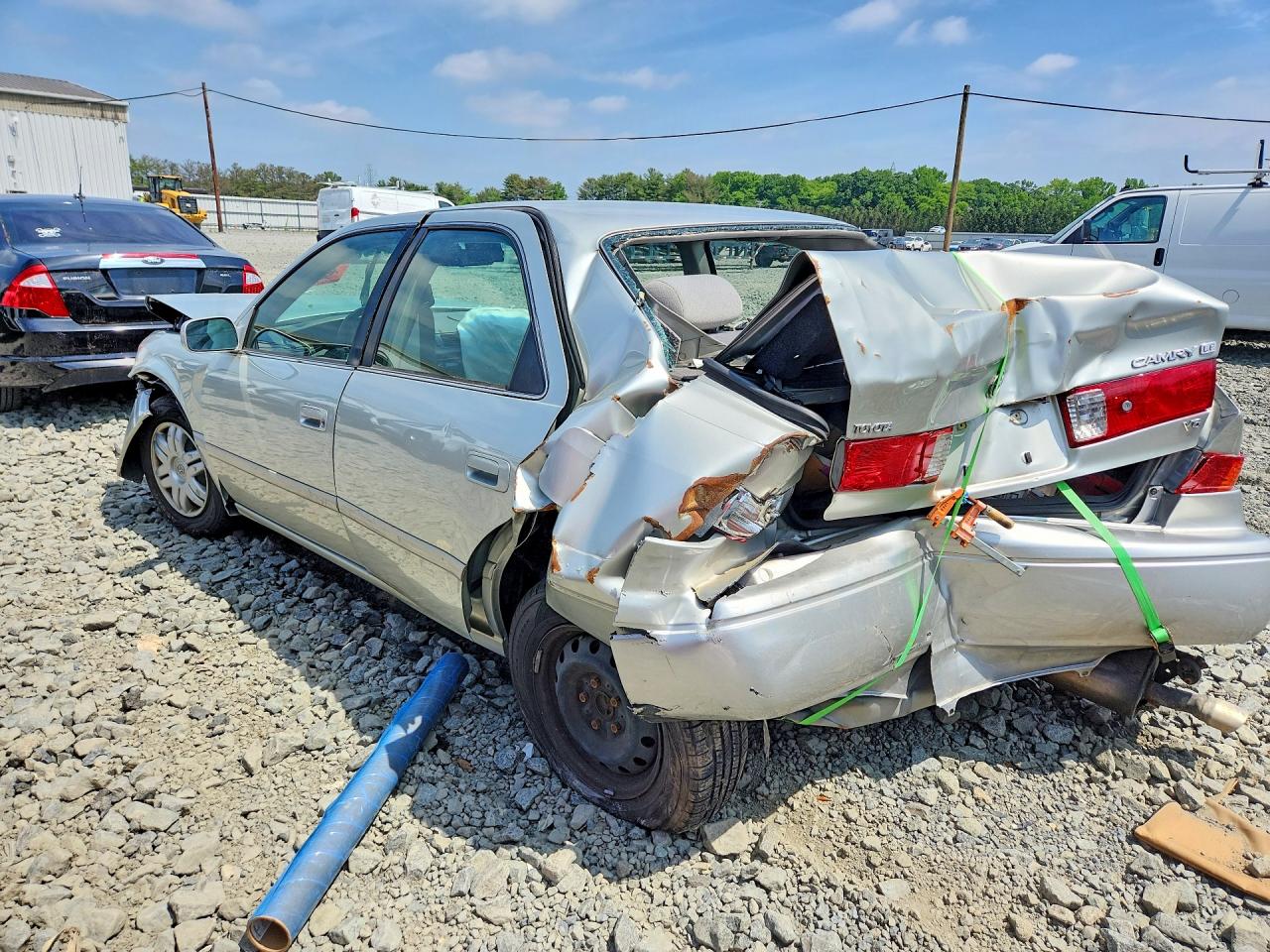 Toyota Camry Le V6