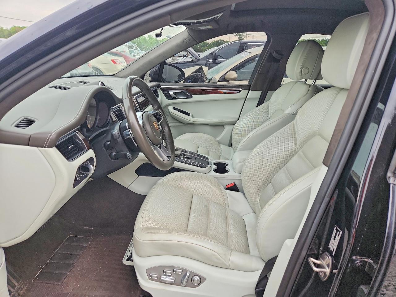 Porsche Macan Turbo