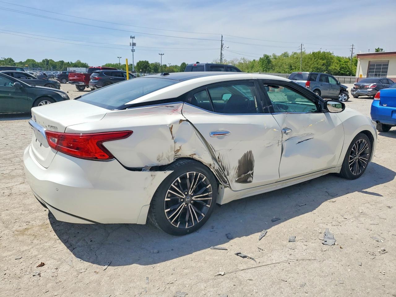 Nissan Maxima Platinum
