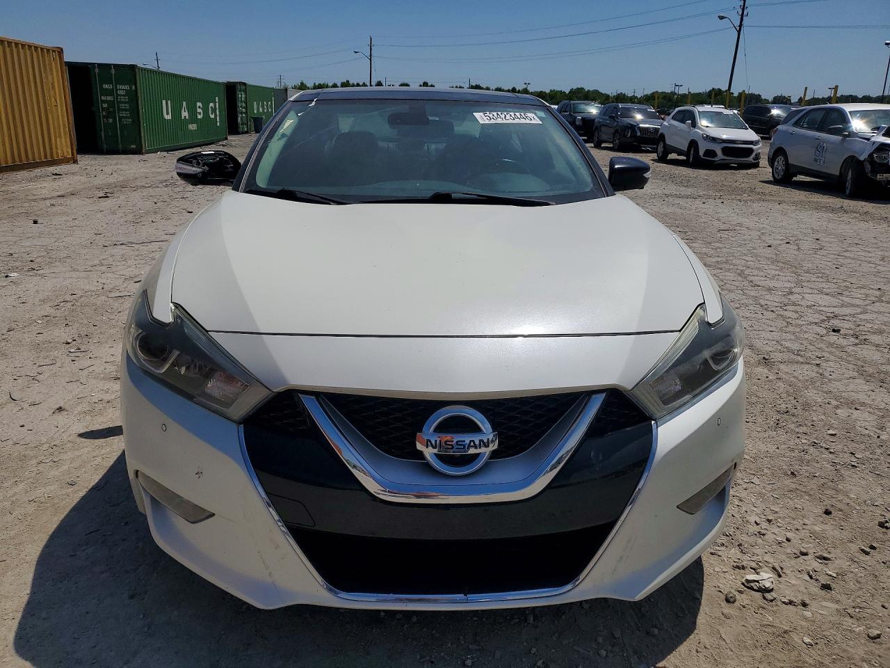 Nissan Maxima Platinum