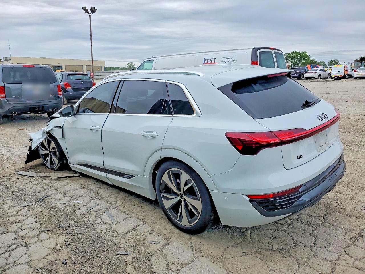 Audi Q8 Premium Plus