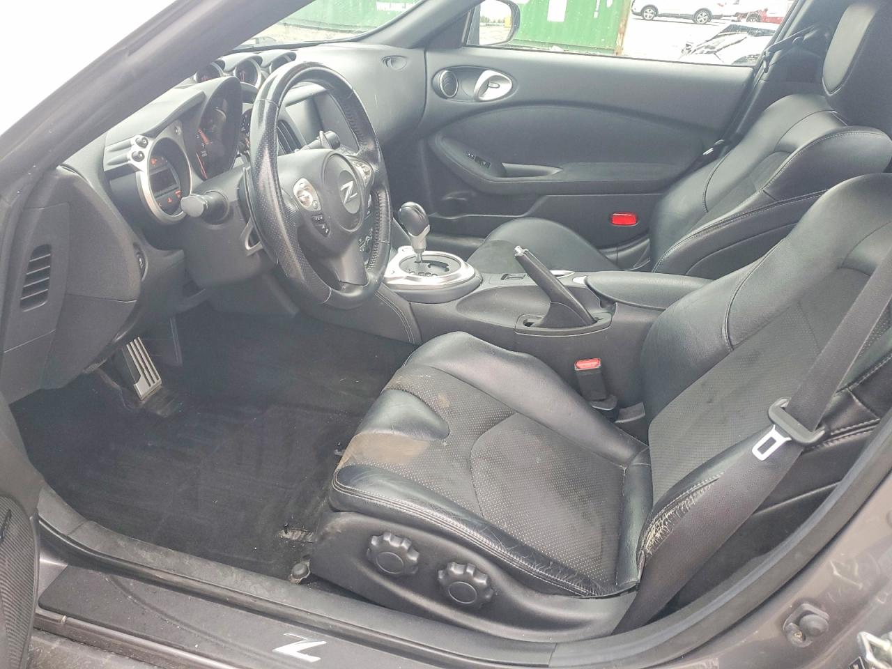 Nissan 370Z Base