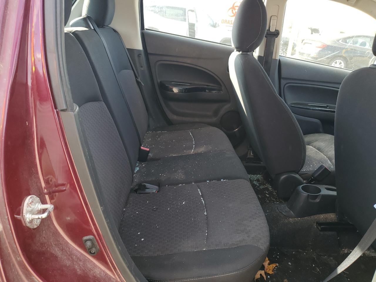 Mitsubishi Mirage Se