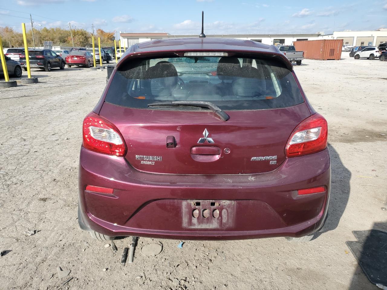 Mitsubishi Mirage Se