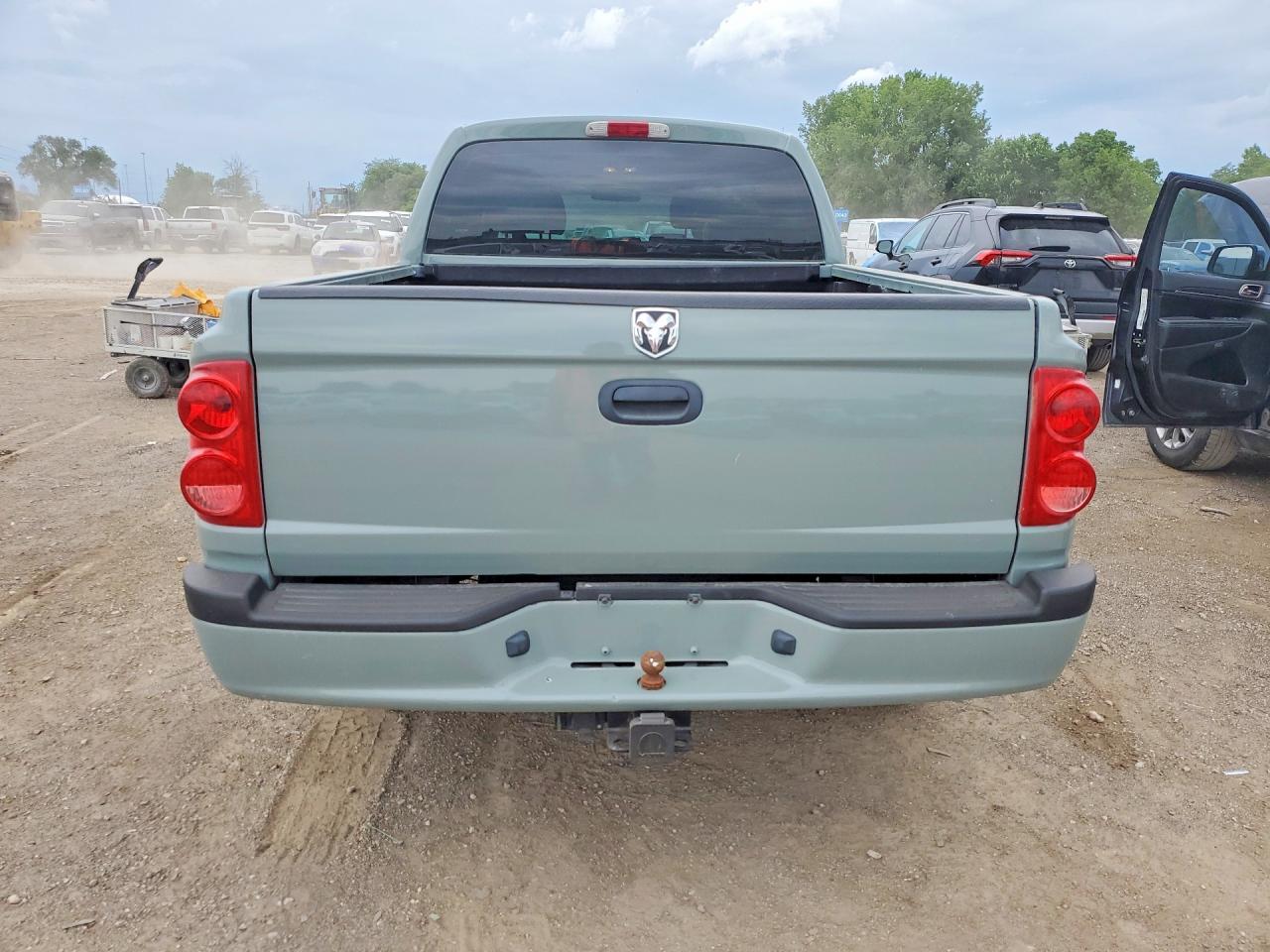 Dodge Dakota Slt