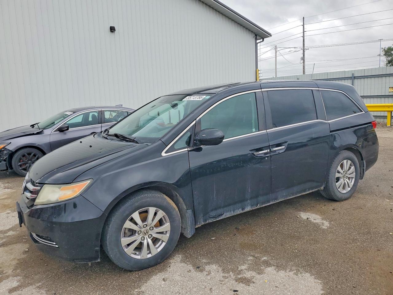 Salvage Honda Odyssey Image