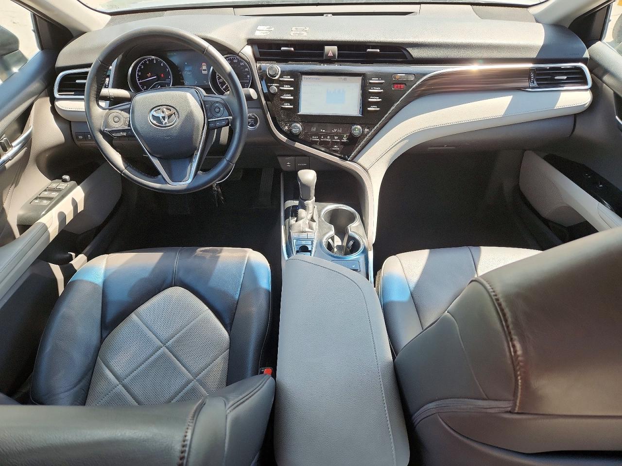 Toyota Camry Xle