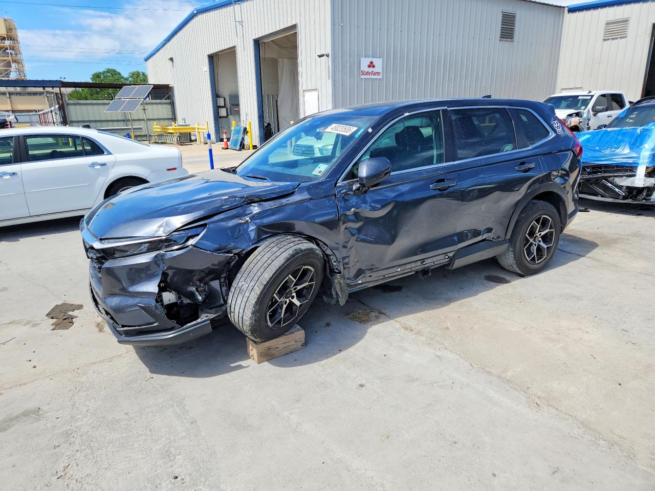Salvage Honda Crv Image