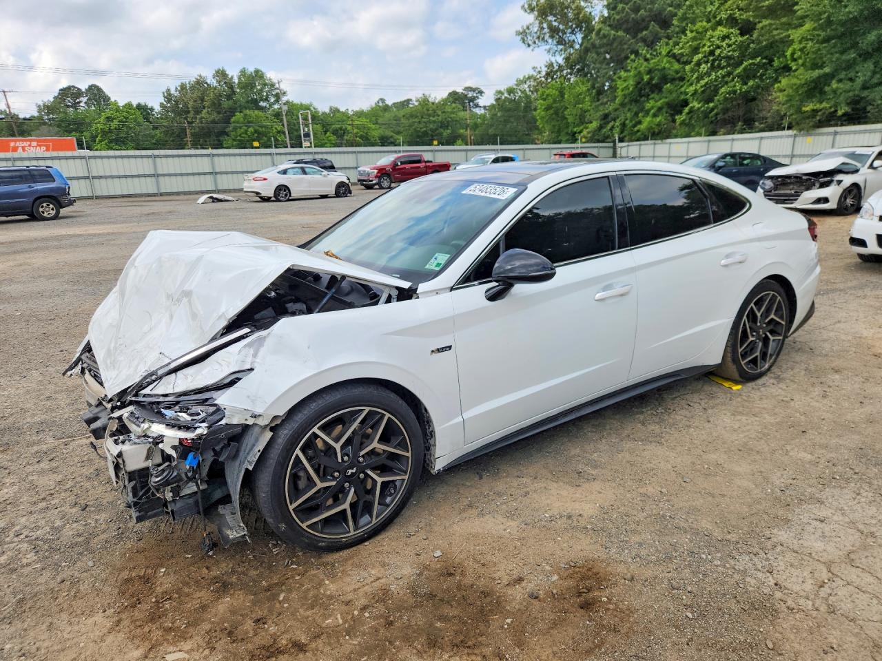 Salvage Hyundai SONATA Image