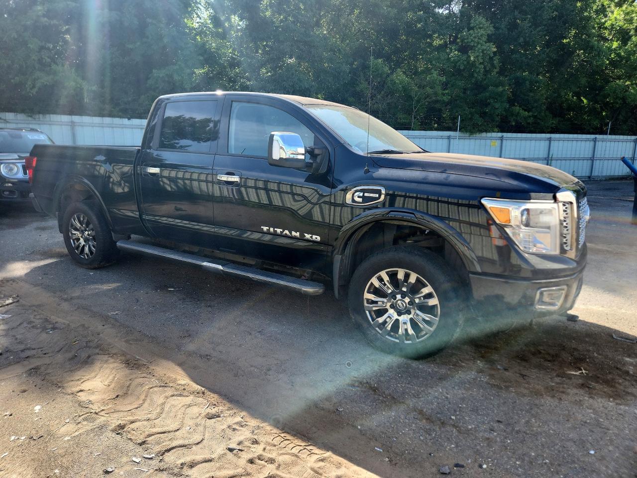 Nissan Titan Platinum Reserve