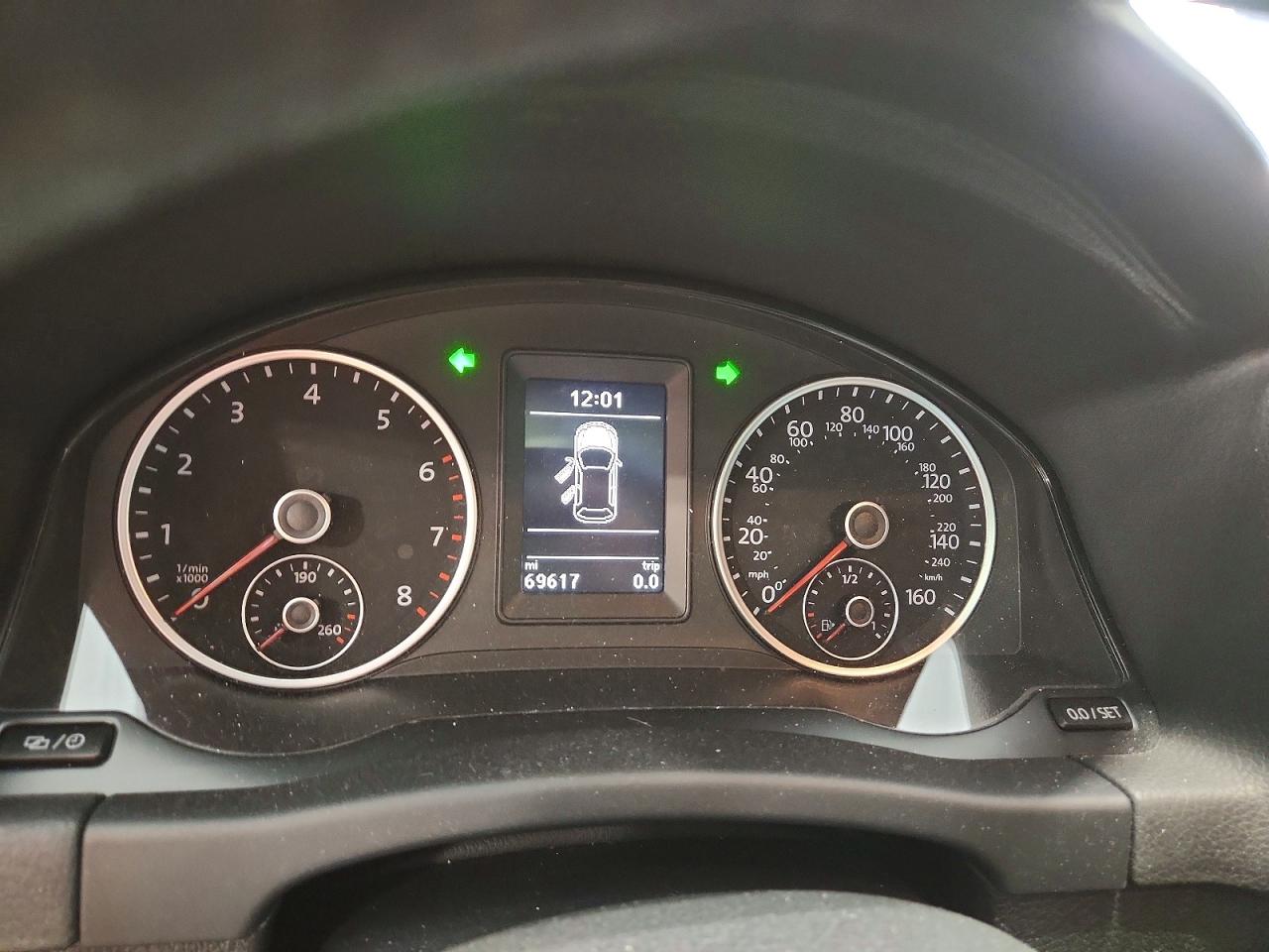 Volkswagen Tiguan S