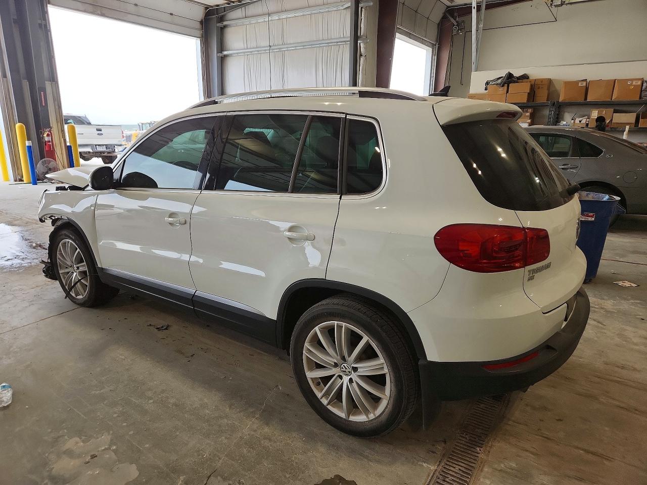 Volkswagen Tiguan S