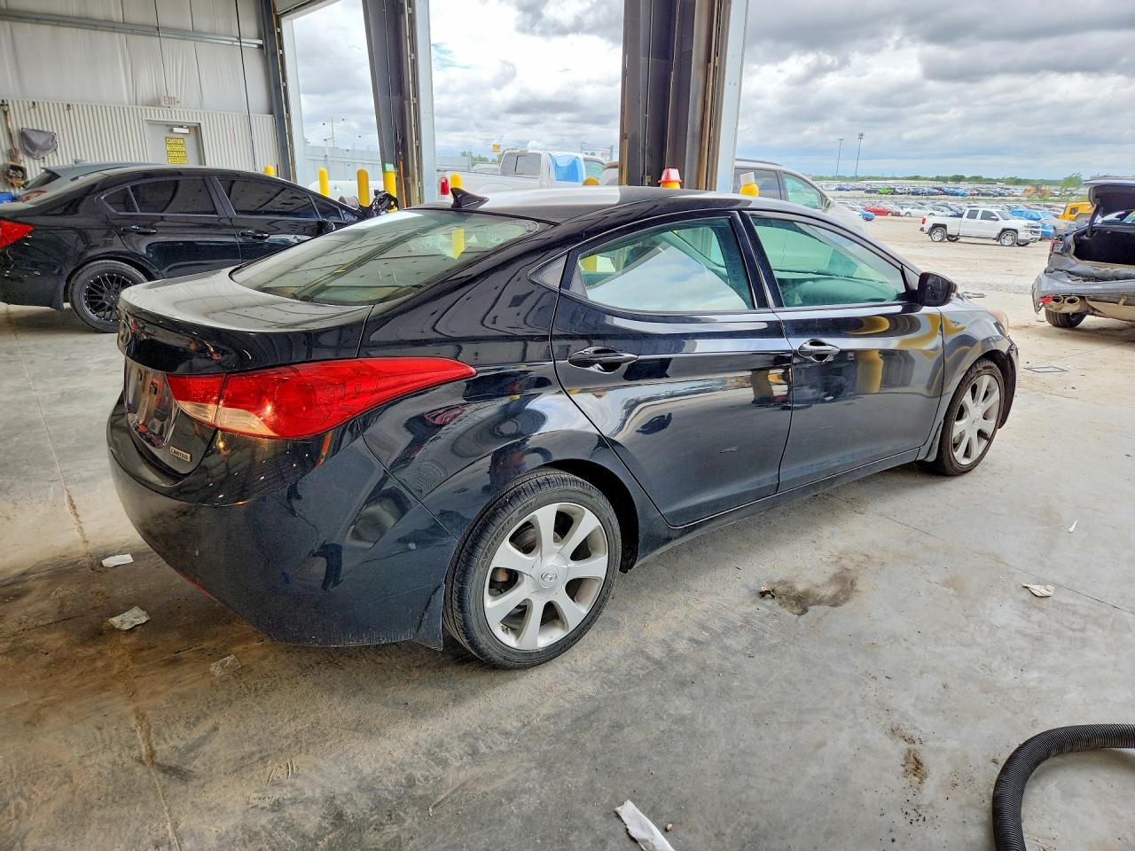 Hyundai ELANTRA Limited