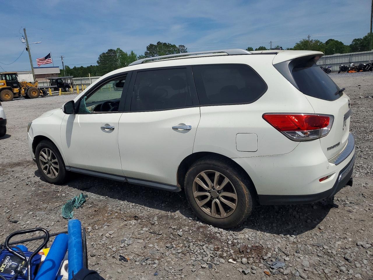 Nissan Pathfinder Sv