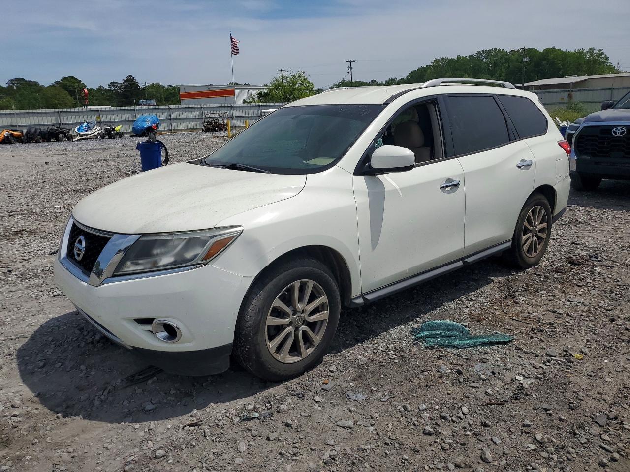 Salvage Nissan Pathfinder Image