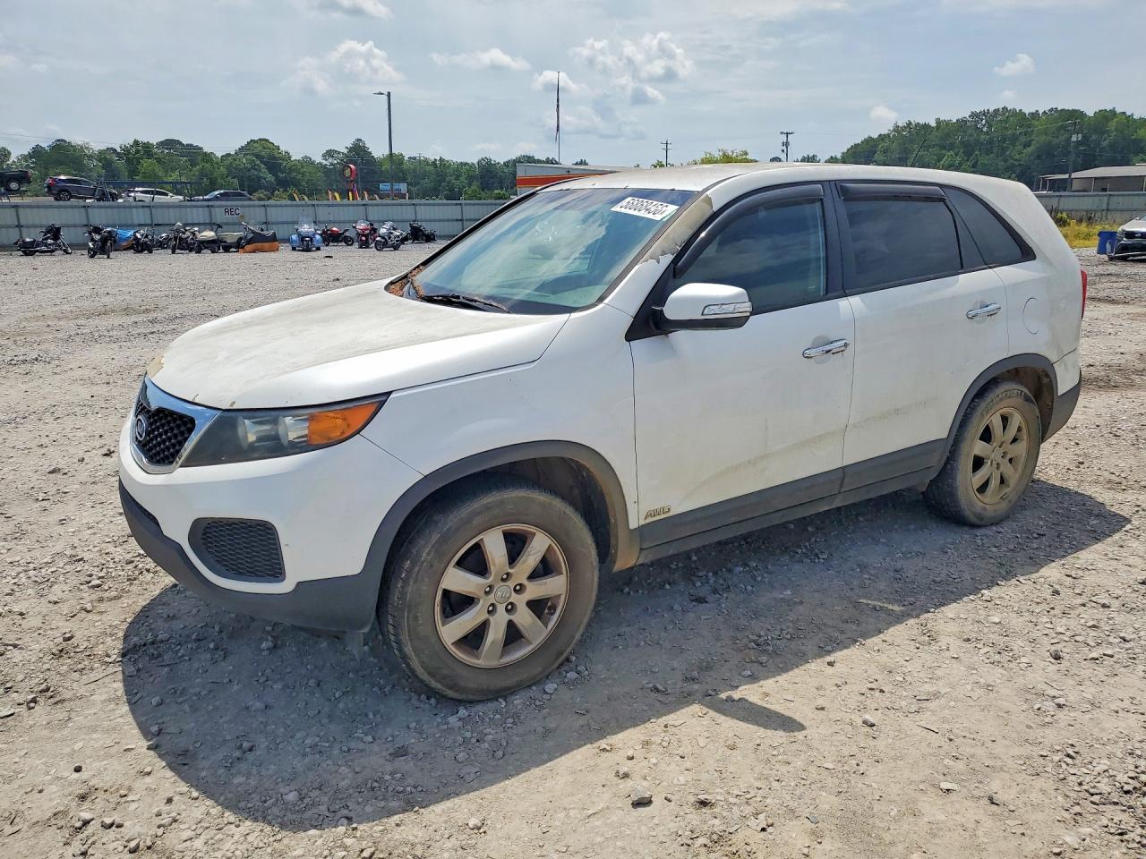 Salvage Kia Sorento Image
