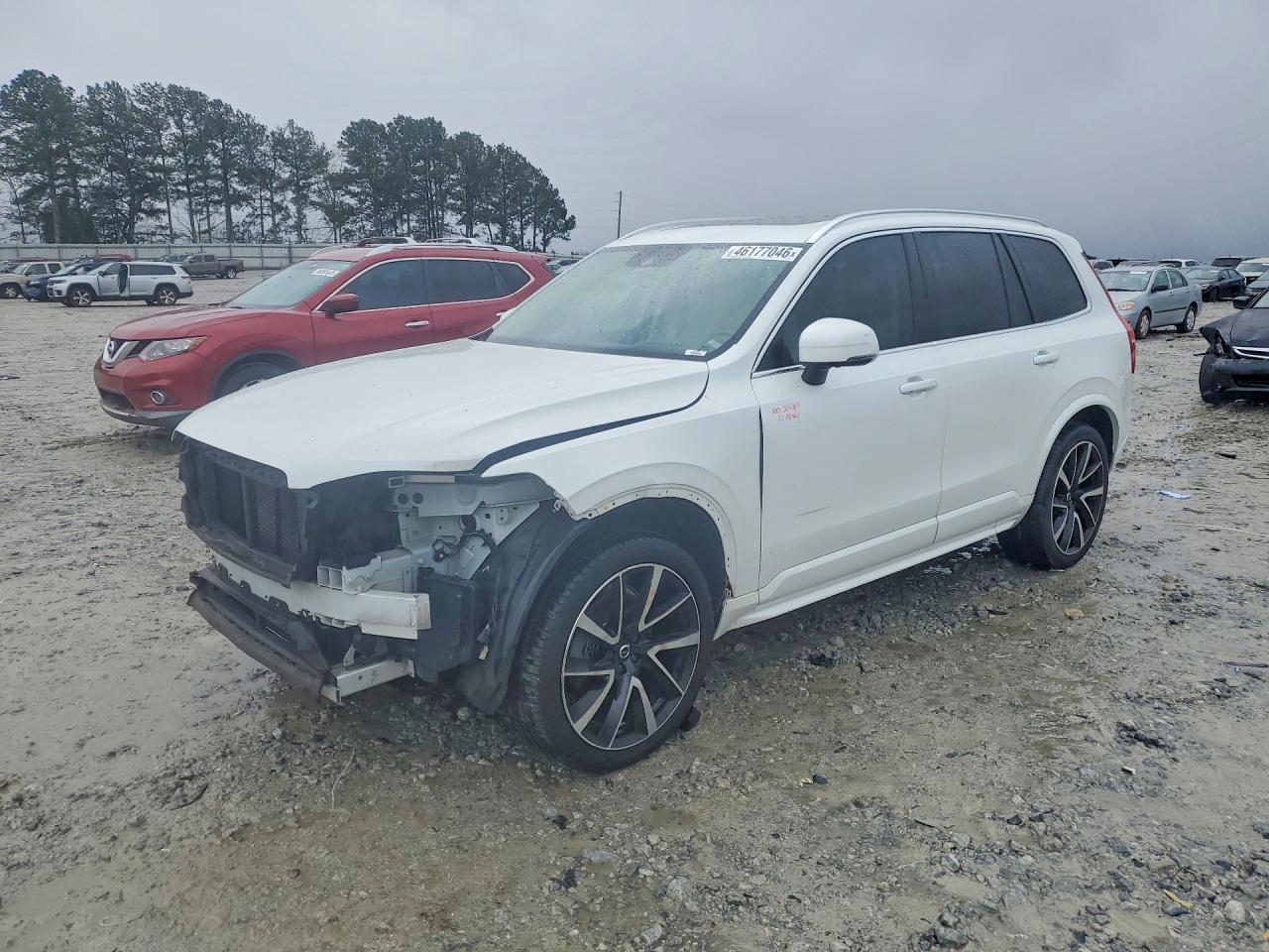Salvage Volvo XC90 Image