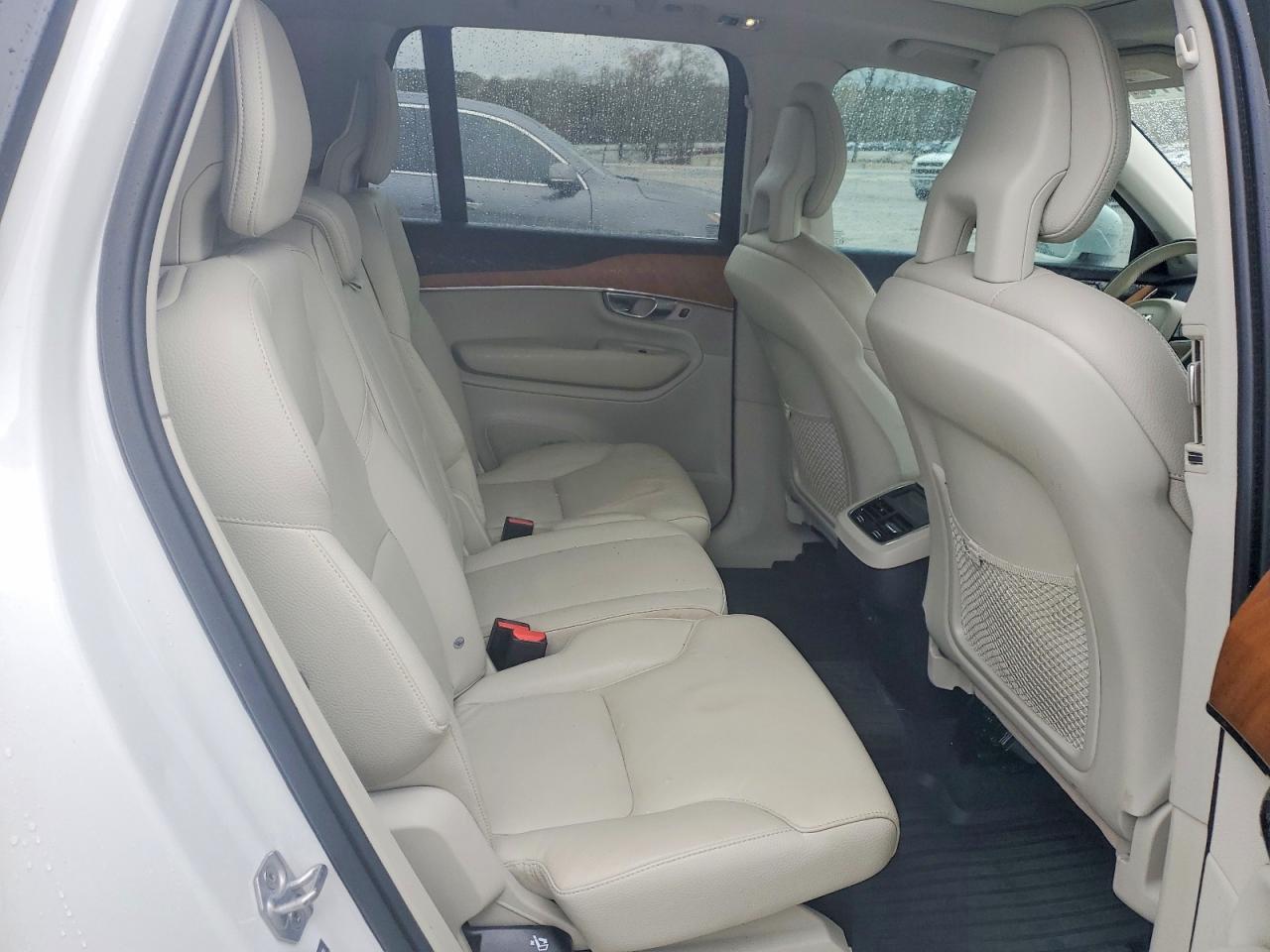 Volvo XC90 T6 Momentum