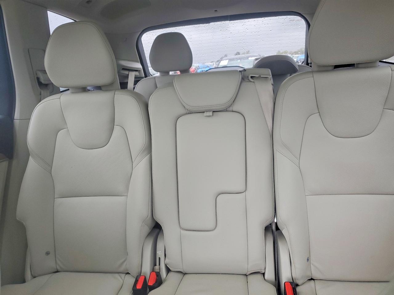 Volvo XC90 T6 Momentum