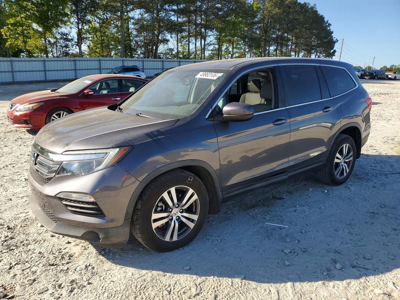 Salvage Honda Pilot Image