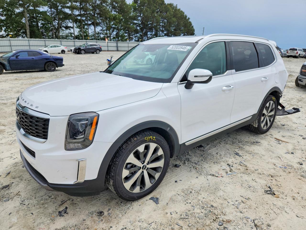 Salvage Kia Telluride Image