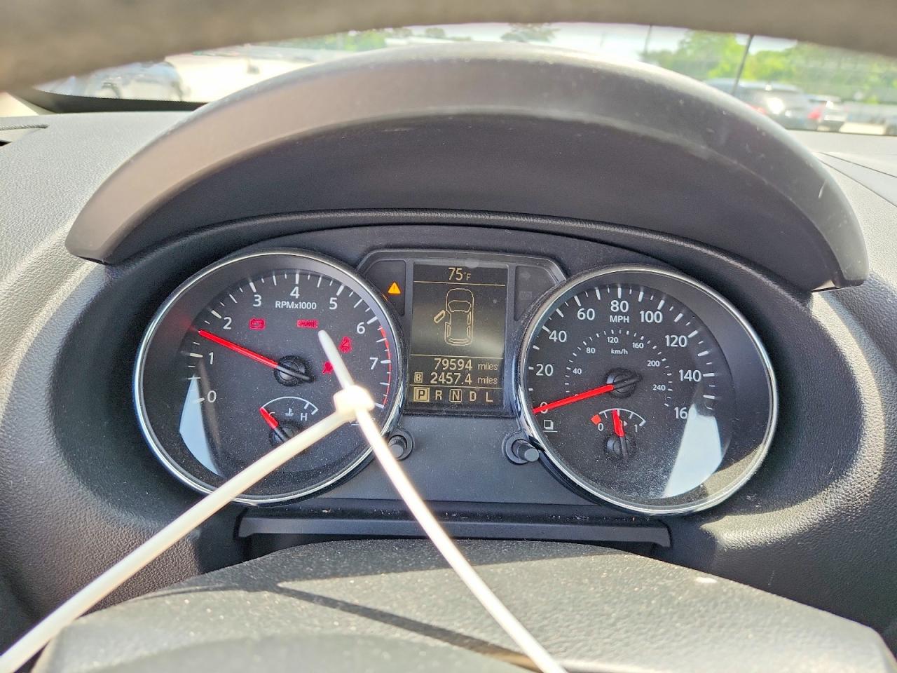 Nissan Rogue S