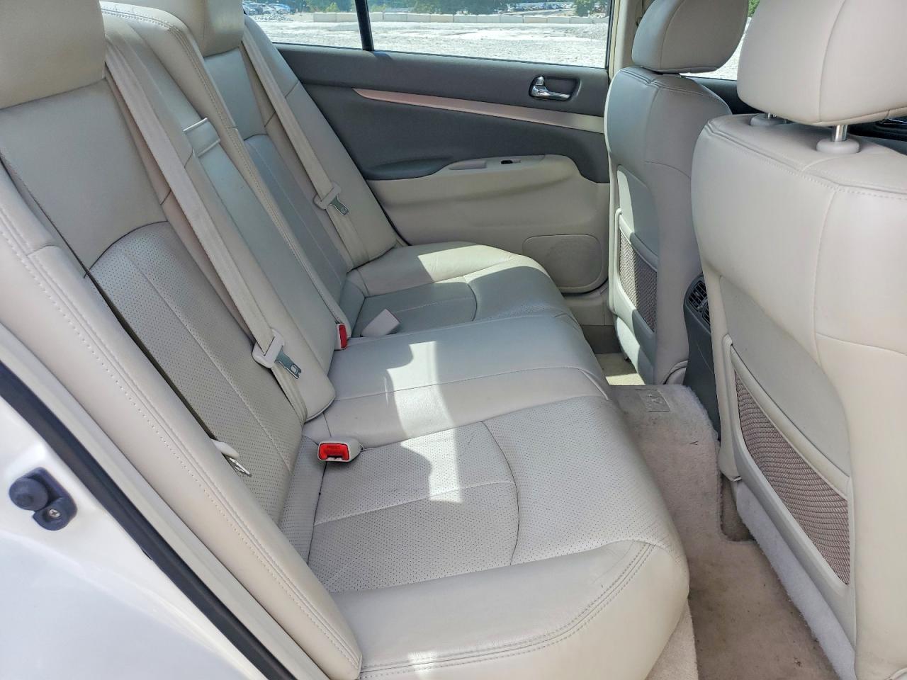 INFINITI G37 Journey