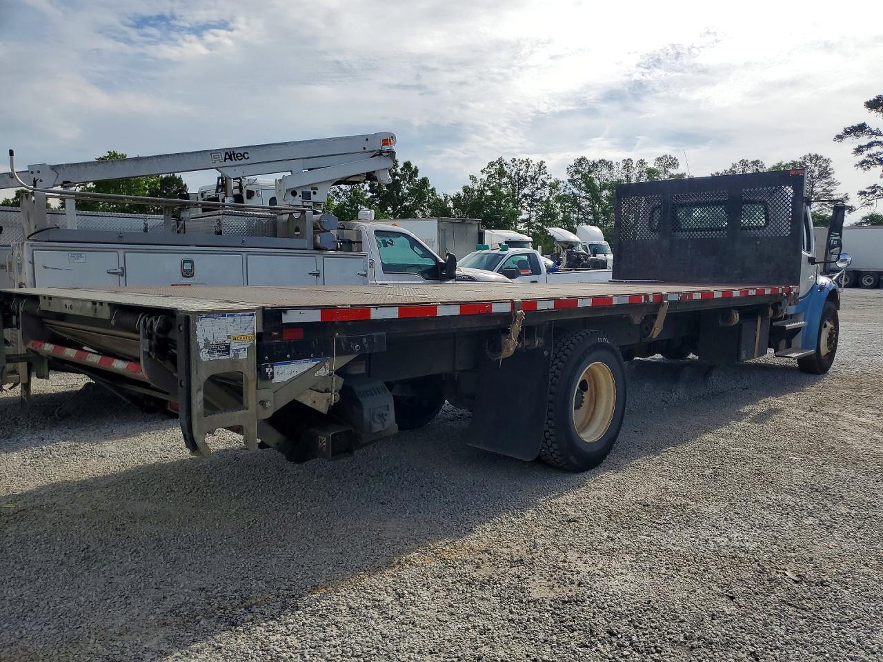 Freightliner M2 106 Medium Duty