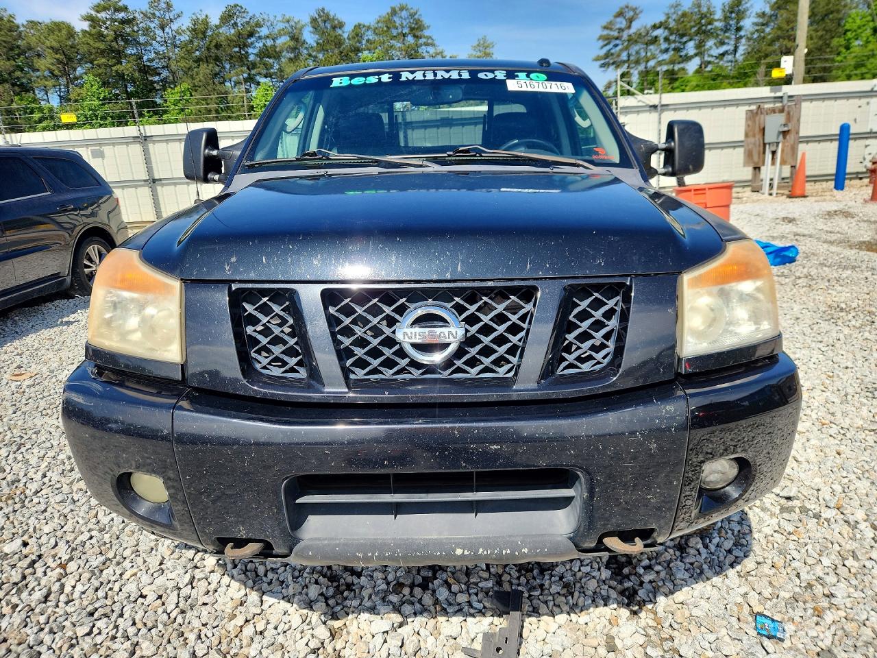 Nissan Titan Sv