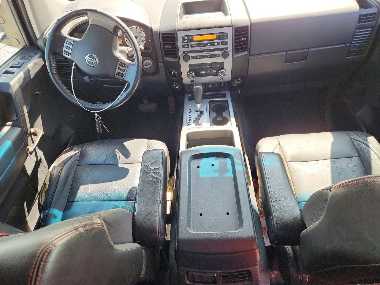 Nissan Titan Sv