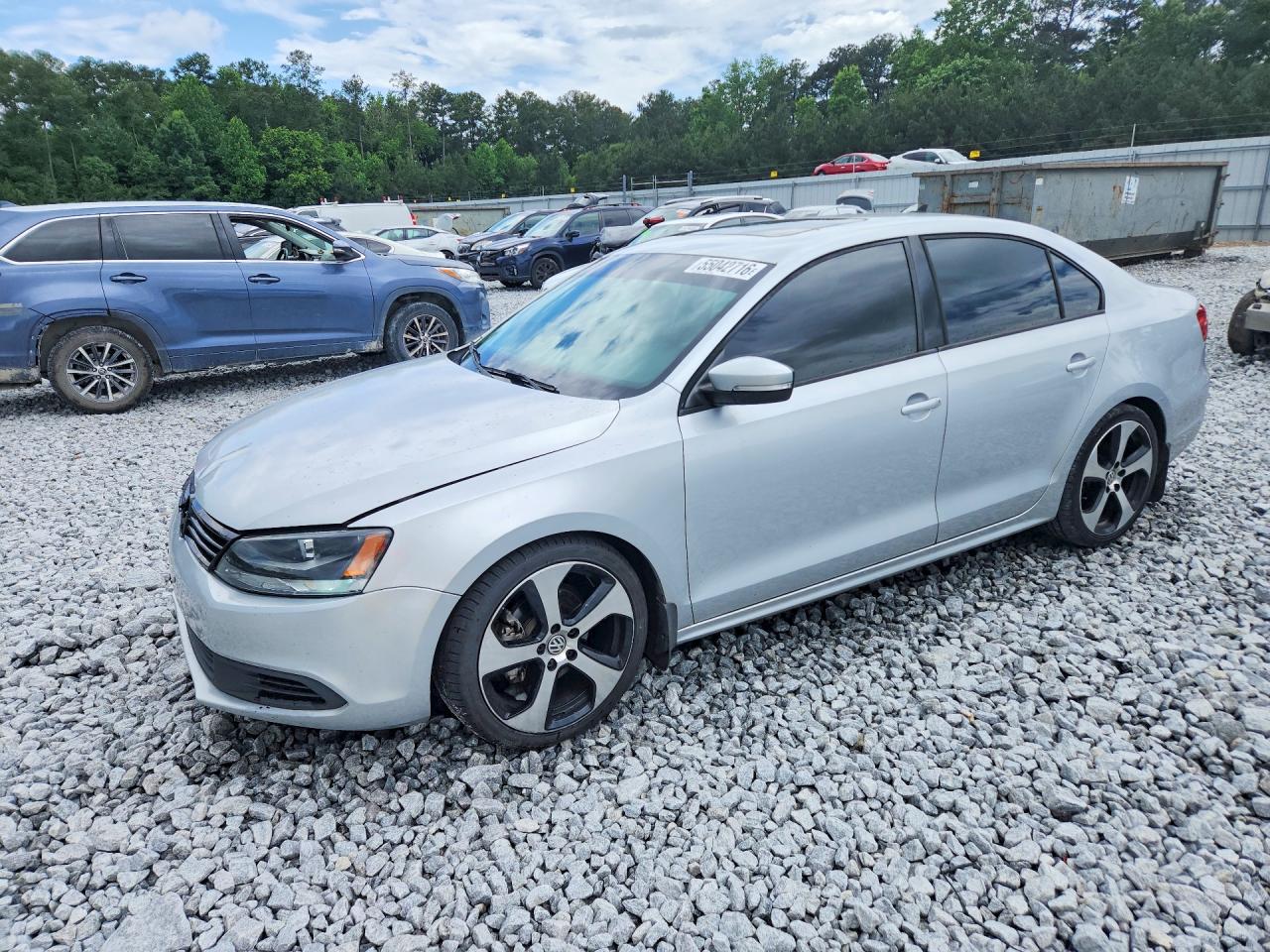 Salvage Volkswagen Jetta Image