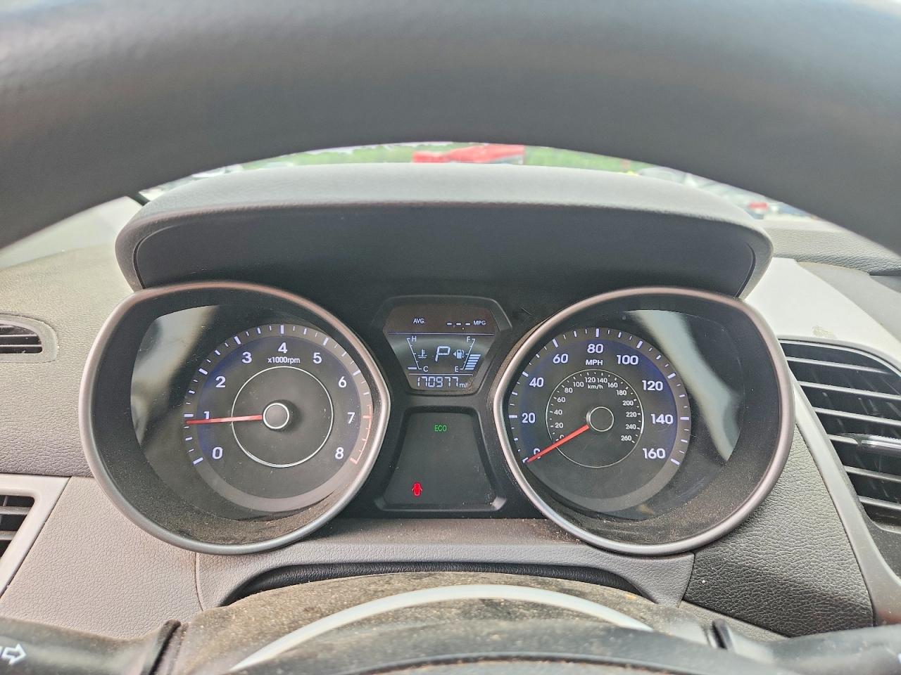 Hyundai ELANTRA Se