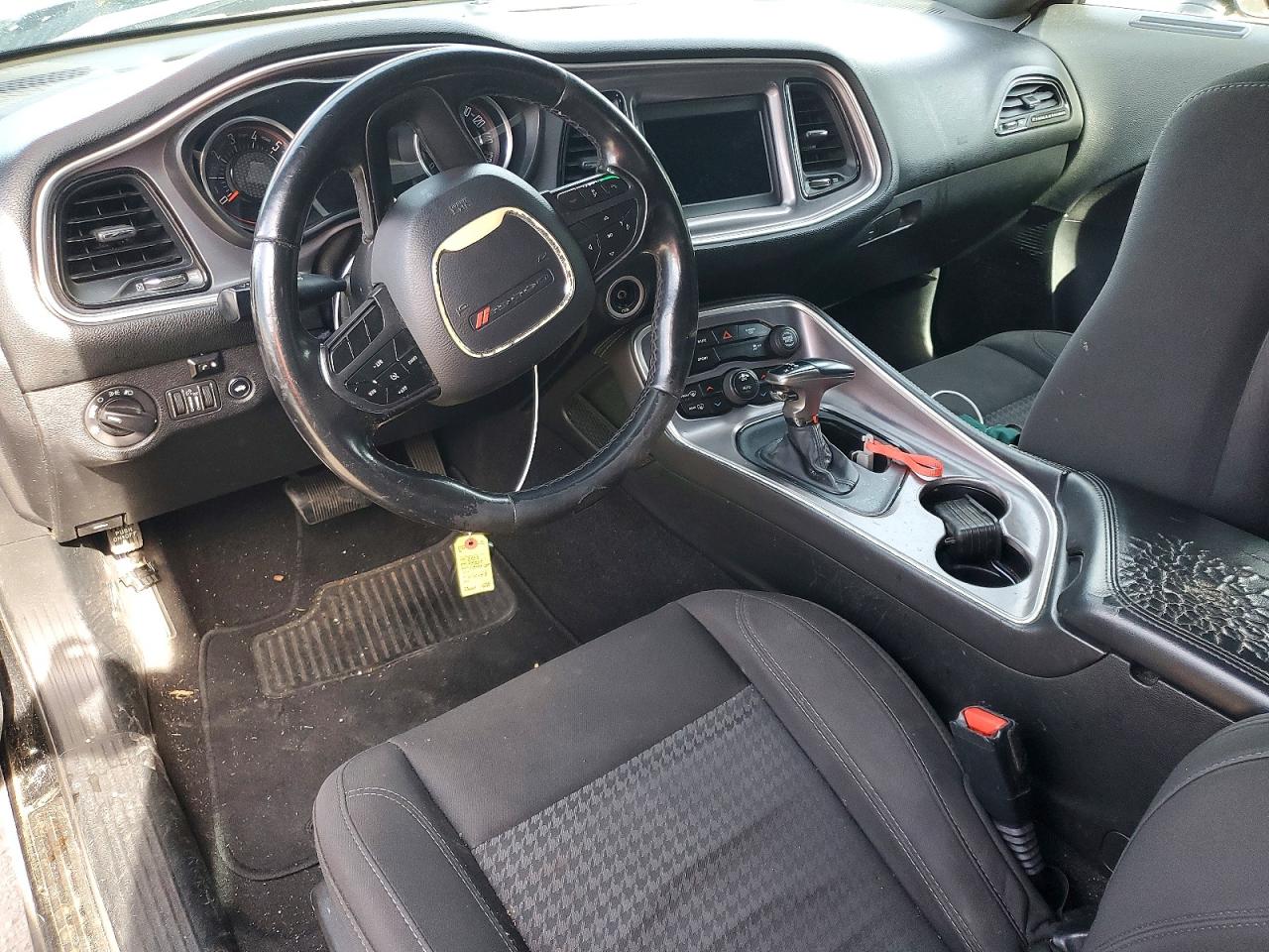Dodge Challenger Sxt