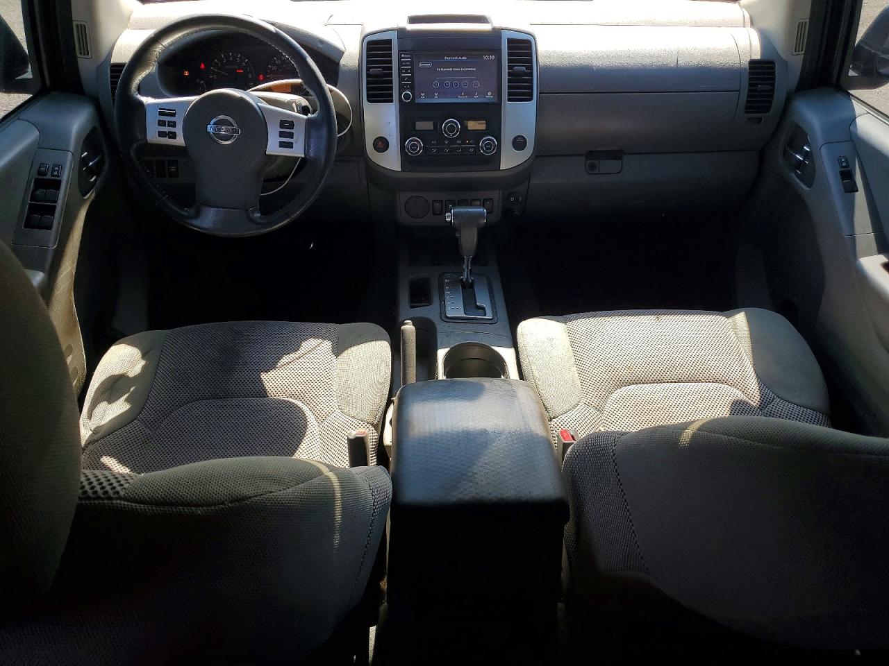 Nissan Frontier S