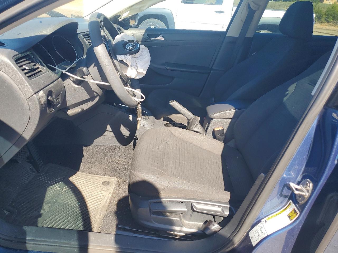 Volkswagen Jetta S