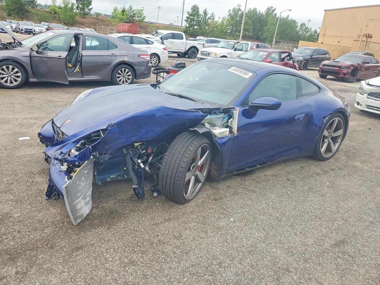 Salvage Porsche 911 Image