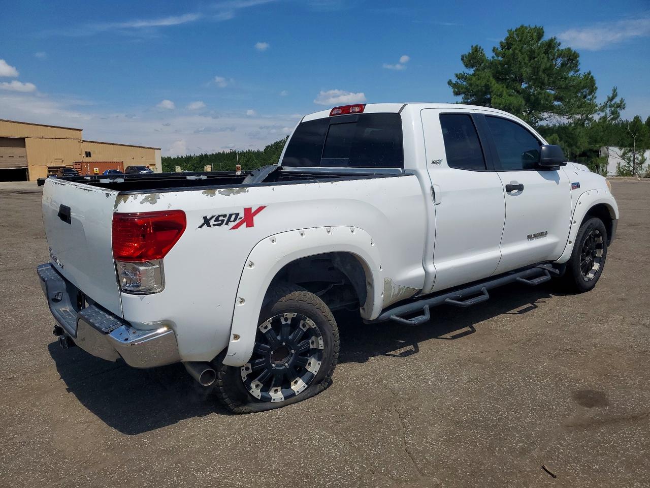Toyota Tundra Double Cab Sr5