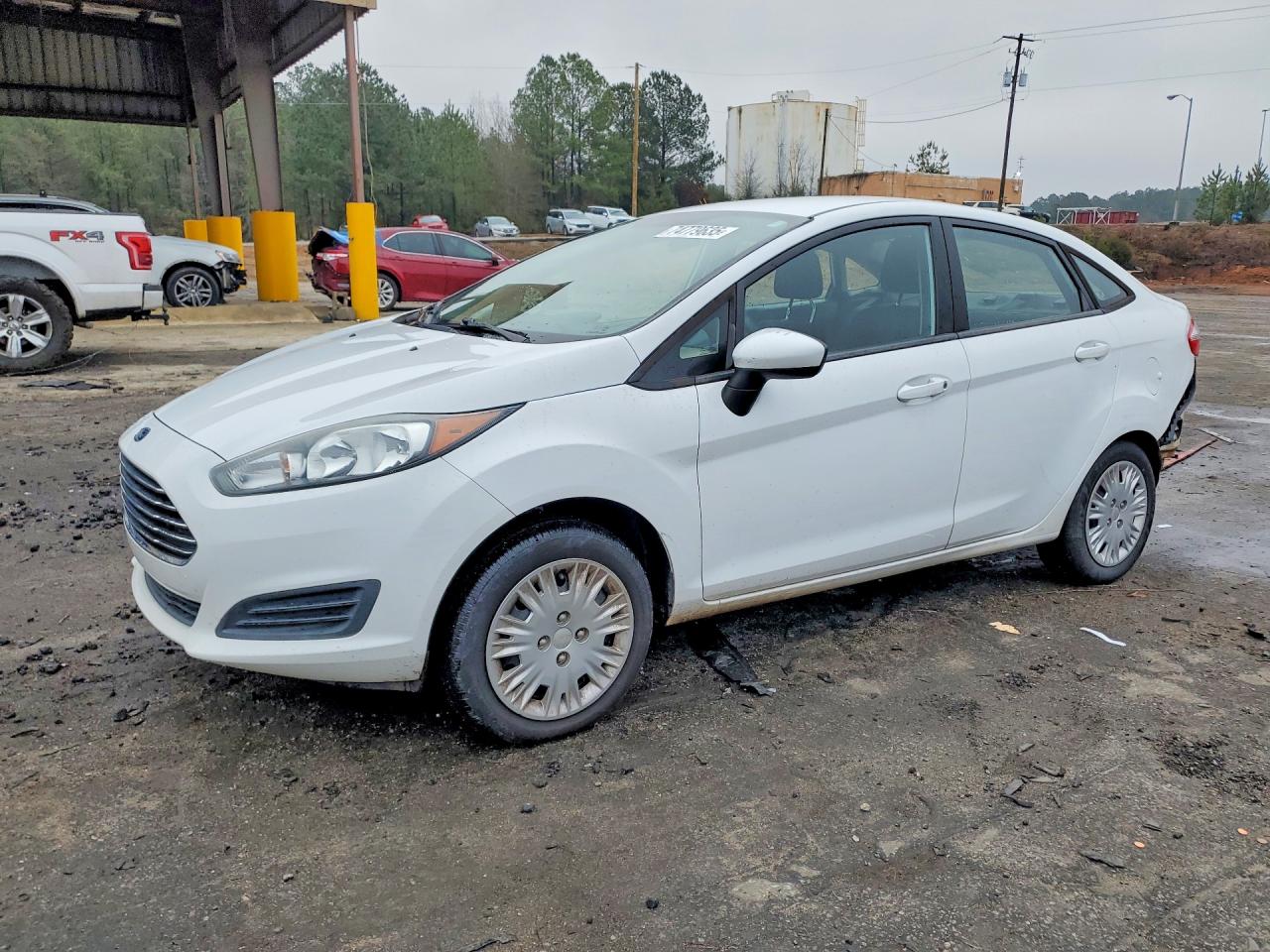Salvage Ford Fiesta Image