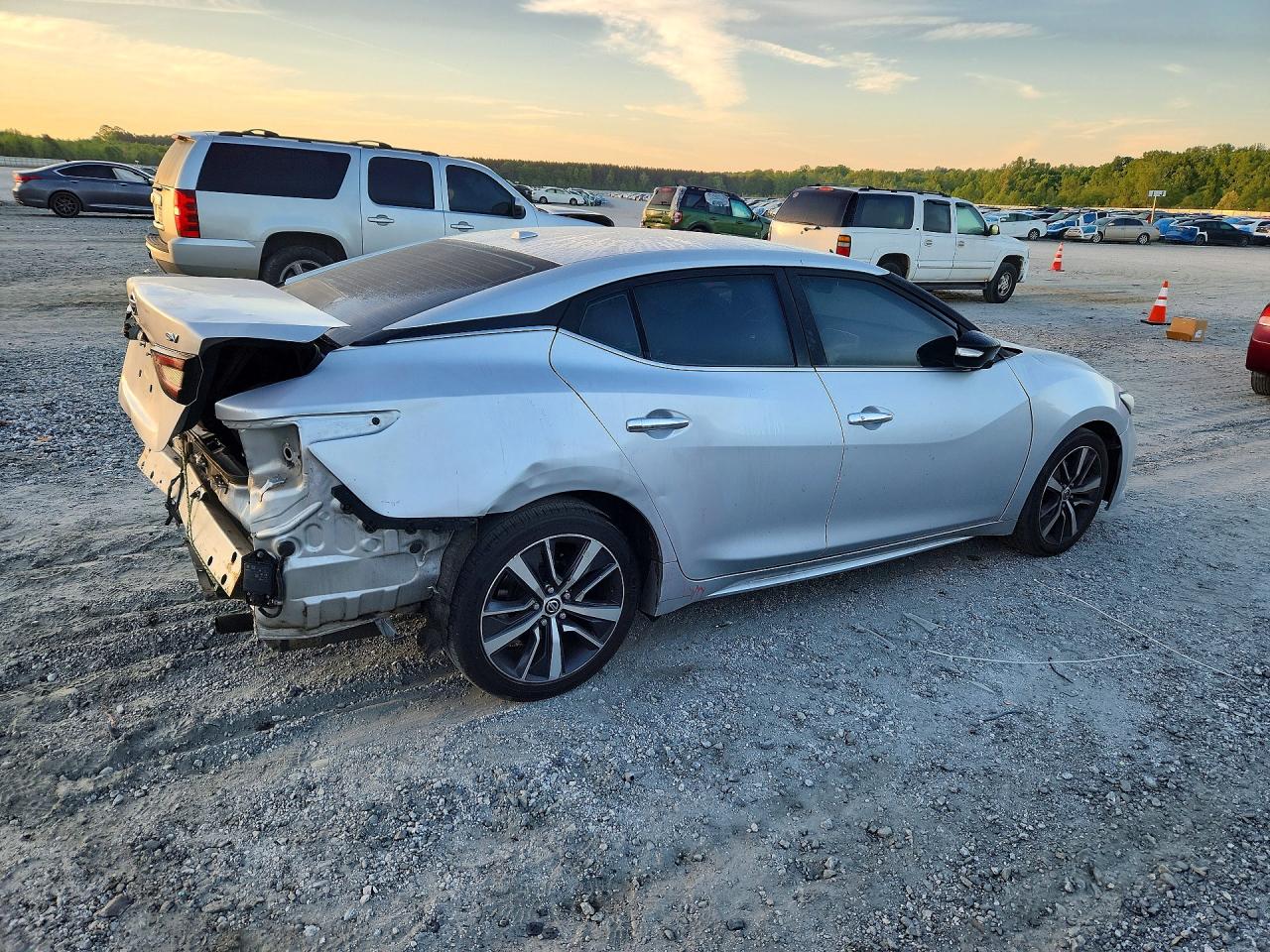 Nissan Maxima Sv