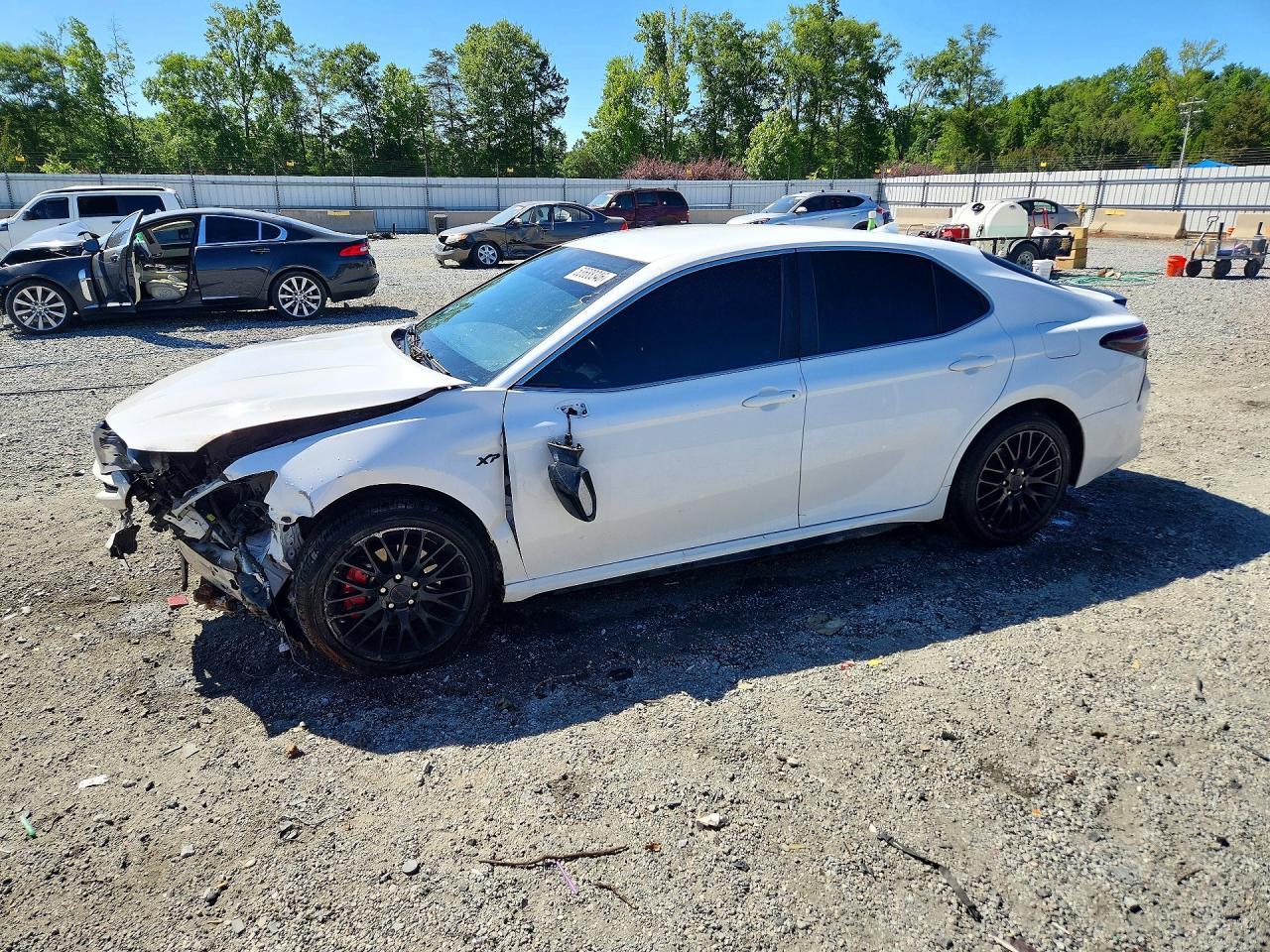 Salvage Toyota Camry Image