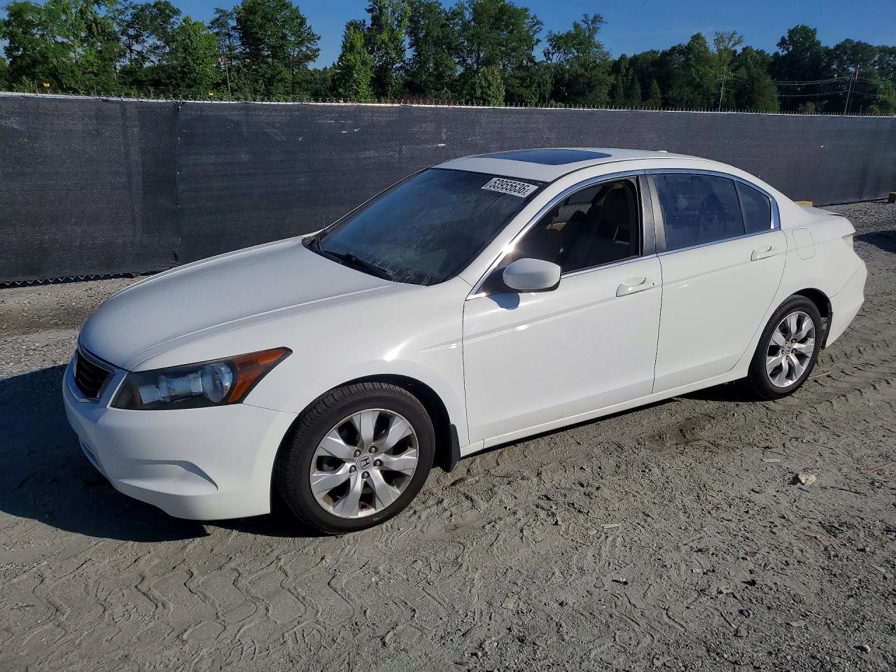 Salvage Honda Accord Image