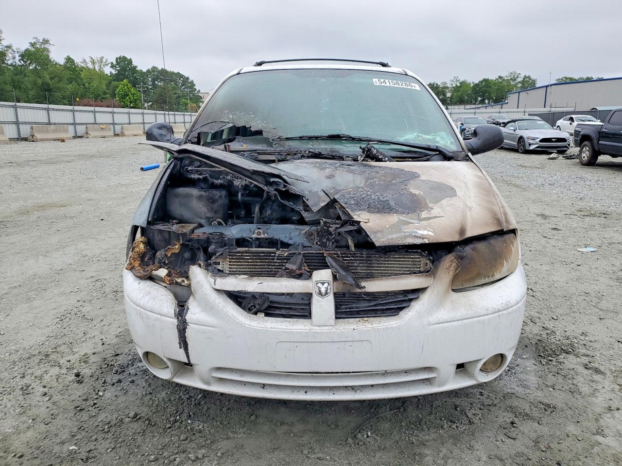 Dodge Caravan Sxt