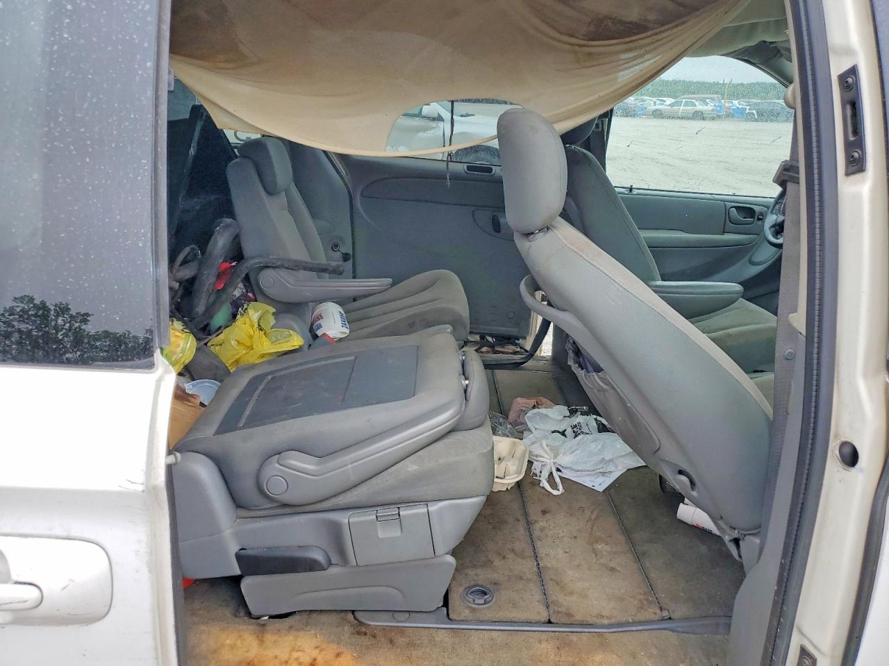 Dodge Caravan Sxt